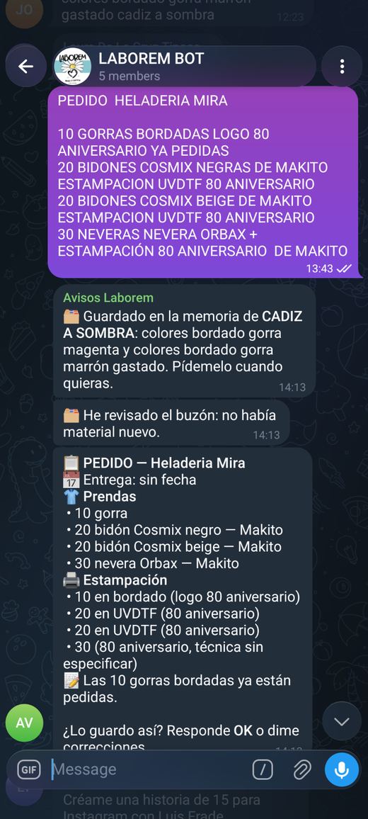 Un pedido dictado en el chat y la ficha estructurada que devuelve el bot